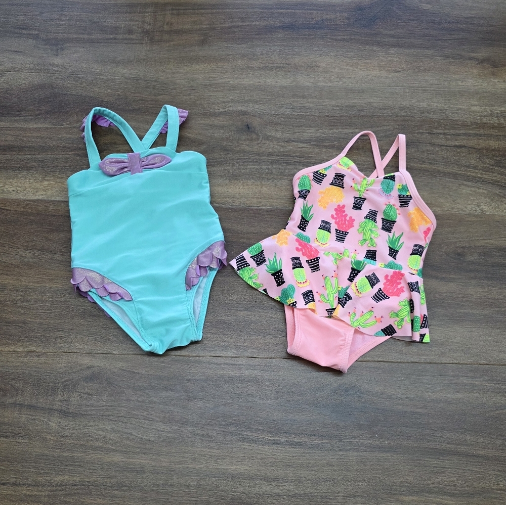 🧜‍♀️Bundle of Cactus and Memaid Swimsuits for Baby Girl SIZE: 9 Months